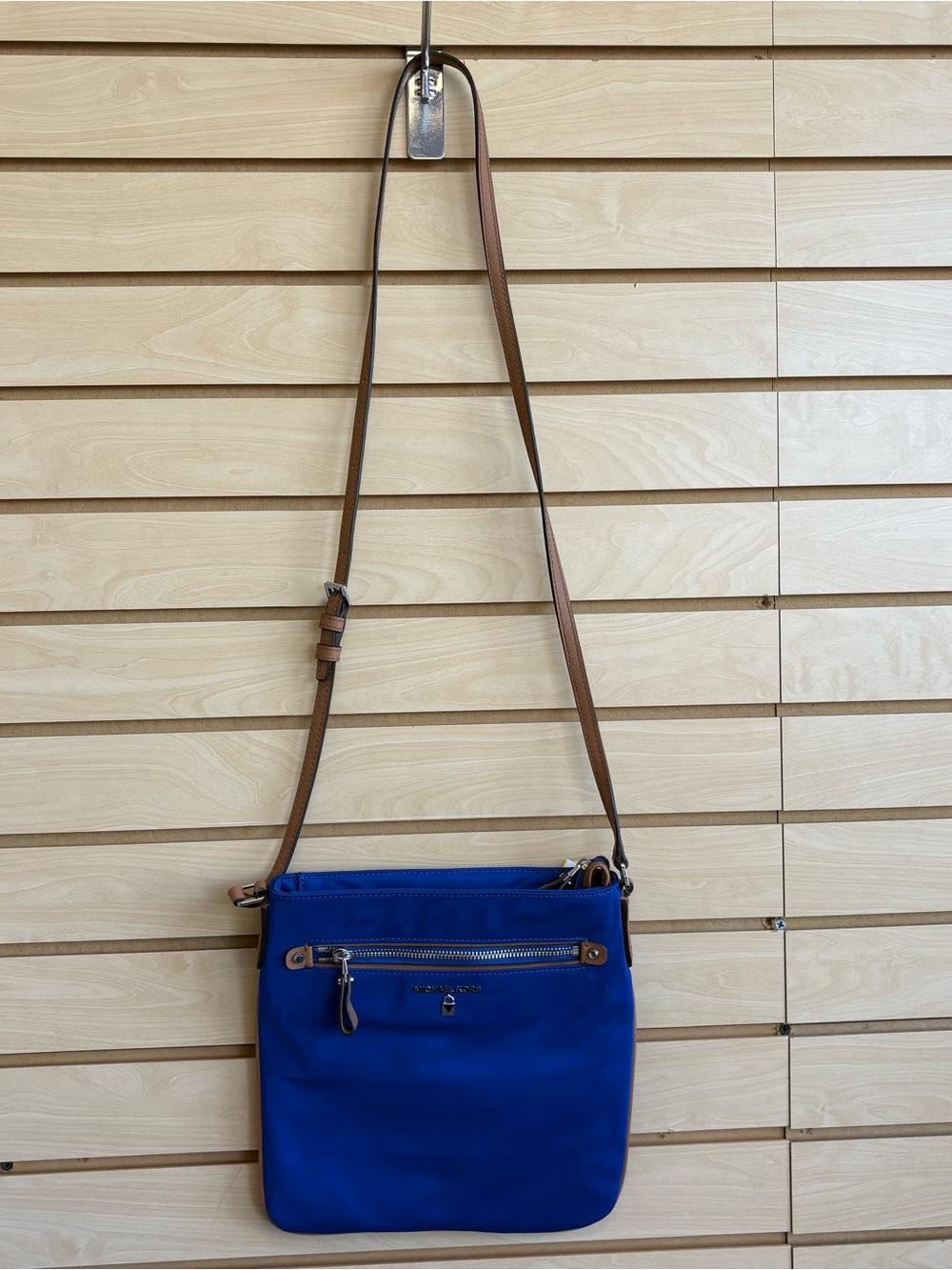 😍Michael Kors Royal Blue Crossbody purse Brown Strap with Front Pocket NWT